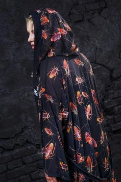 Badinka Eww, WTF Dude Light Robe