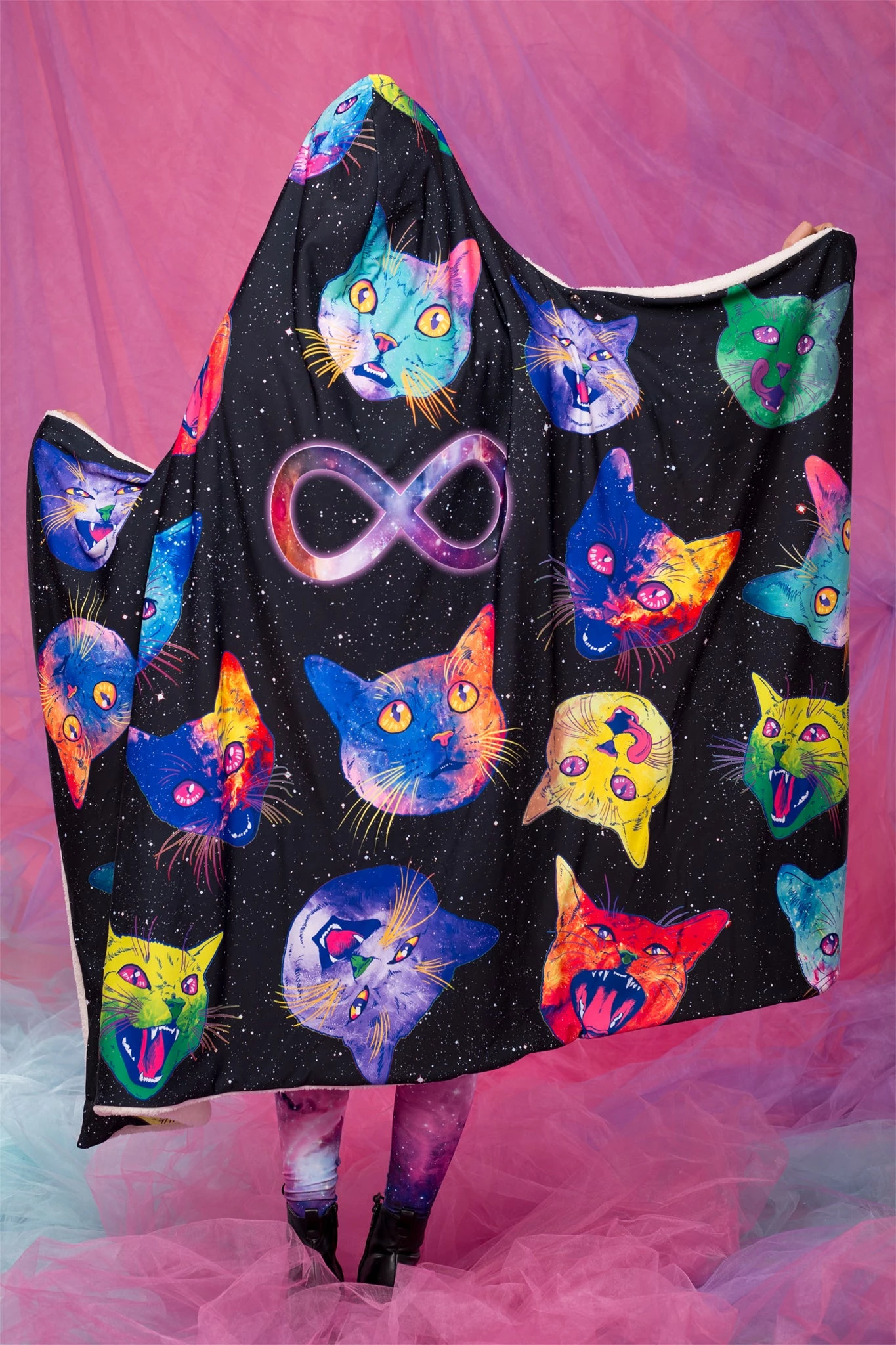 Badinka Cosmic Kitties Hoodie Blanket - Image 4