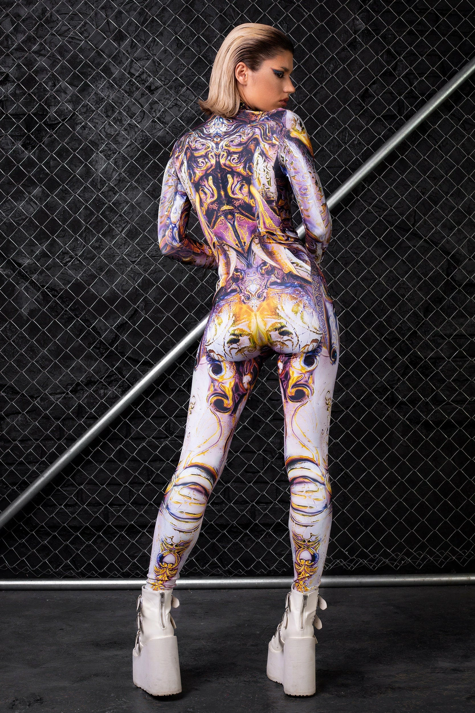 Badinka Aethra Costume - Image 4